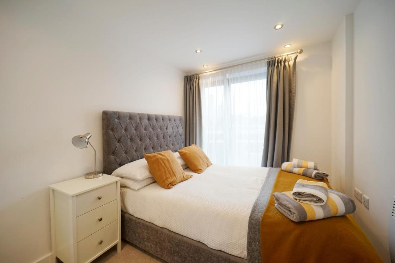 Modern 2 Bed Apartment With Juliet Balcony - Dhb Stays Leeds  Eksteriør bilde